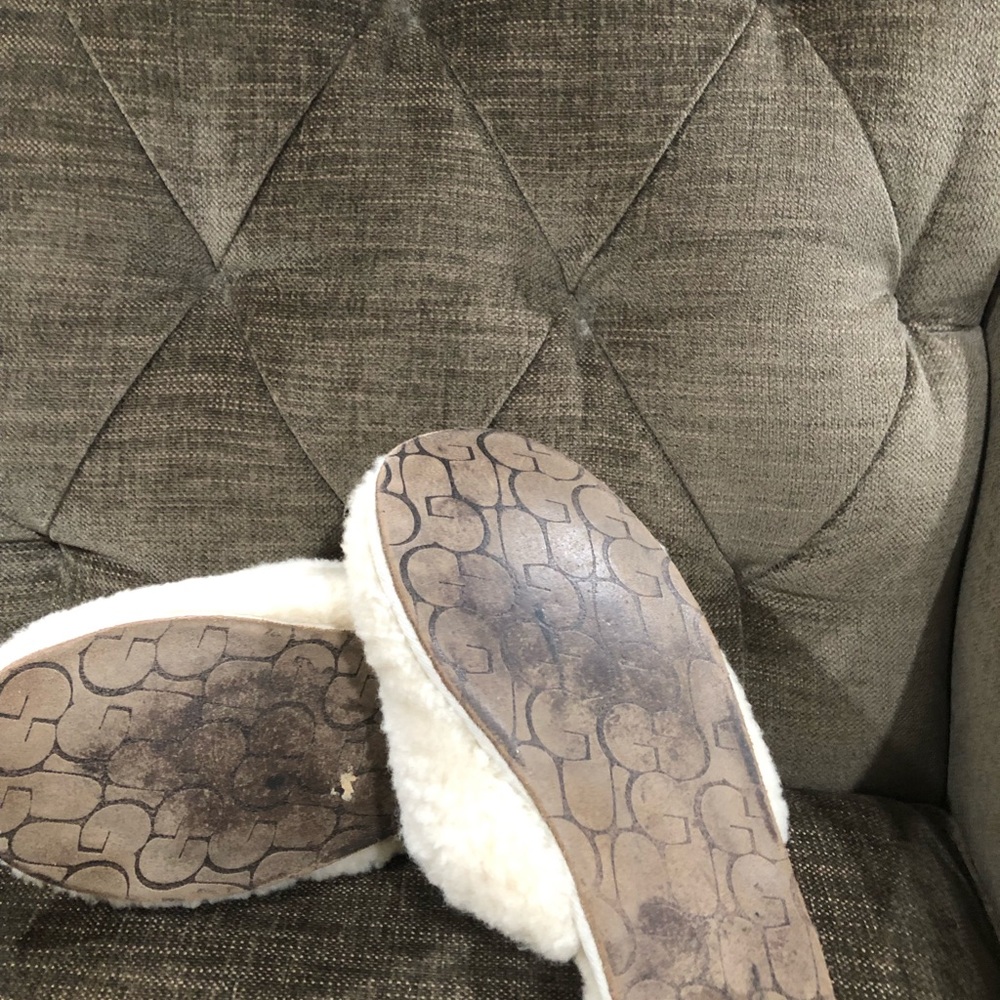 Ugg, Size 6 - image 3